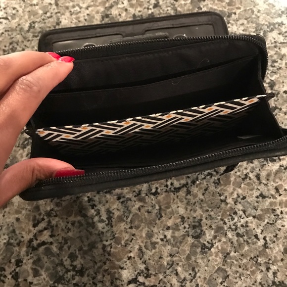 Vera Bradley Turn Lock Wallet - Picture 5 of 8